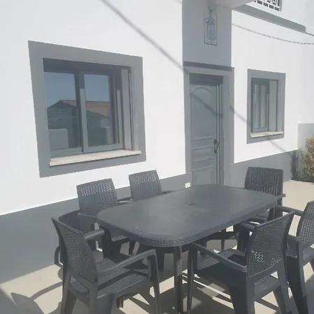 Casas Caiado Two With Swimming Pool Дом отдыха