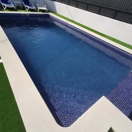 Сasa de vacaciones Casas Caiado Two With Swimming Pool *