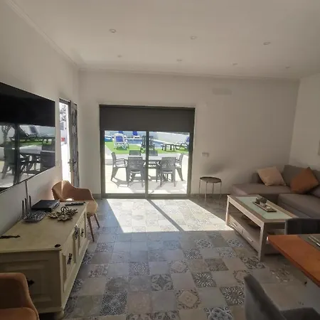 Сasa de vacaciones Casas Caiado Two With Swimming Pool