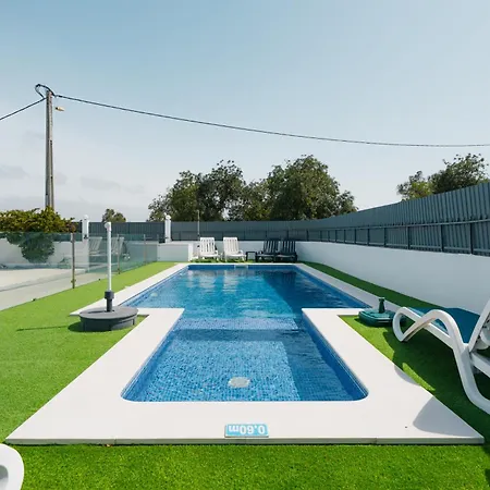 Сasa de vacaciones Casas Caiado Two With Swimming Pool