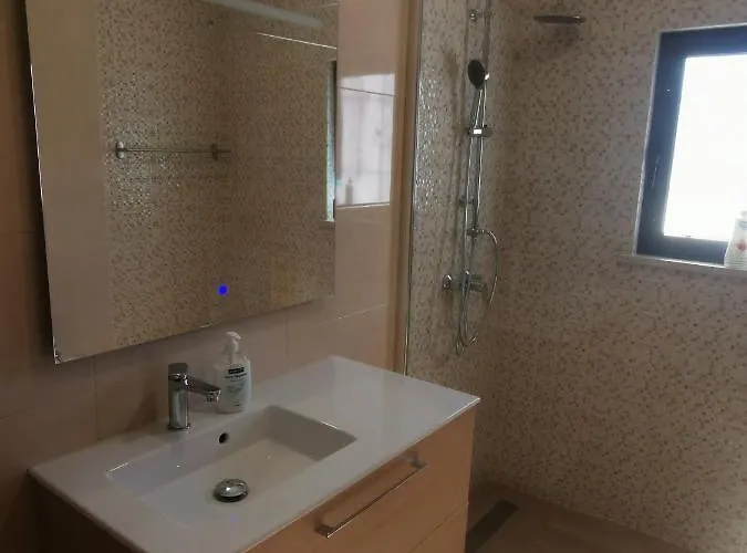 Casas Caiado Two With Swimming Pool בית נופש *